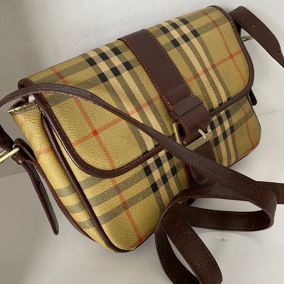 AUTHENTIC CROSSBODY/SHOULDER BAG BURBERRY. - Picture 3 of 17